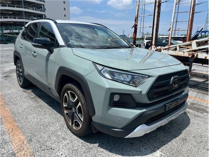TOYOTA RAV4