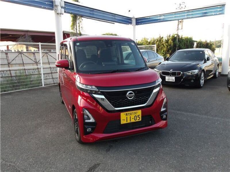 NISSAN ROOX