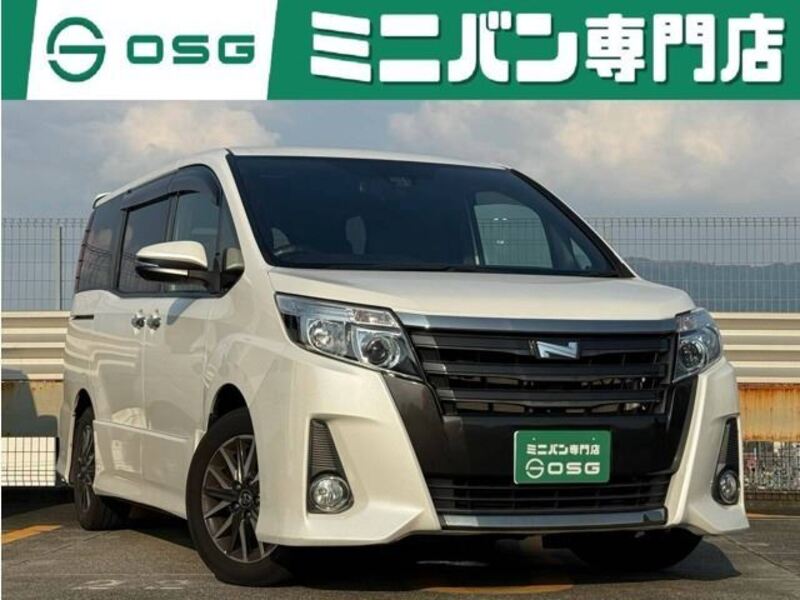 TOYOTA NOAH