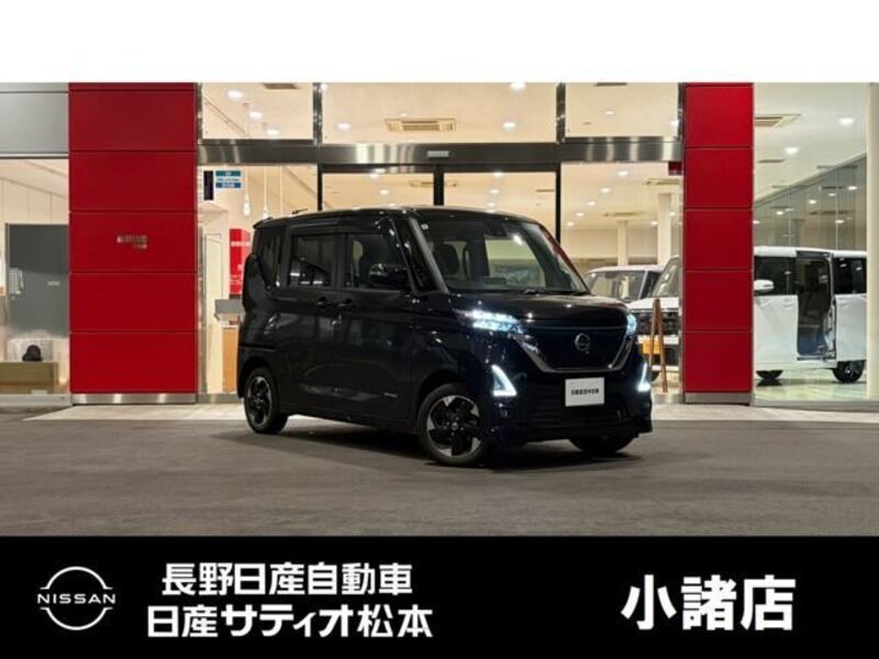 NISSAN ROOX