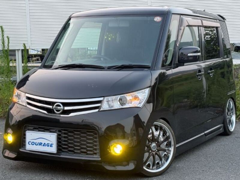 NISSAN ROOX
