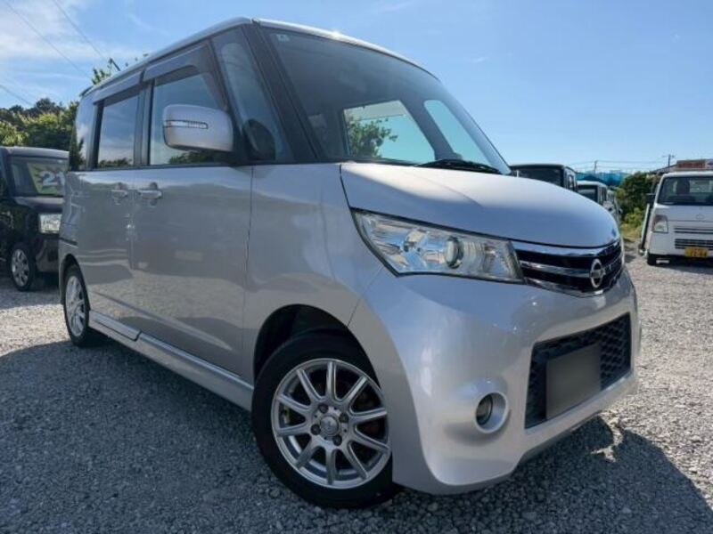 NISSAN ROOX