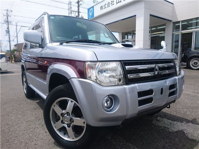 MITSUBISHI PAJERO MINI