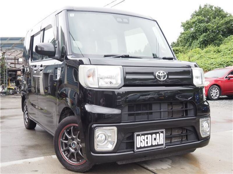 TOYOTA PIXIS MEGA