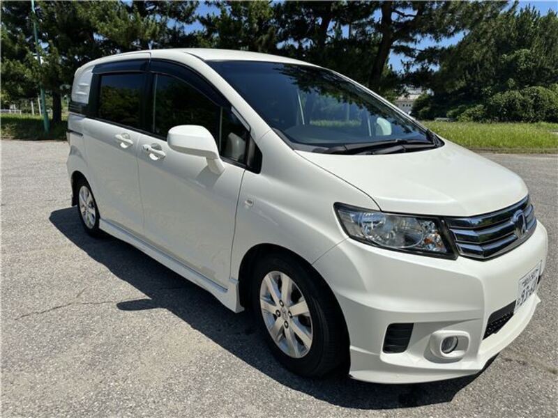 HONDA FREED SPIKE