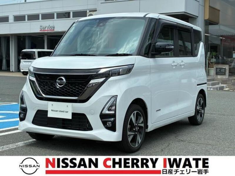 NISSAN ROOX