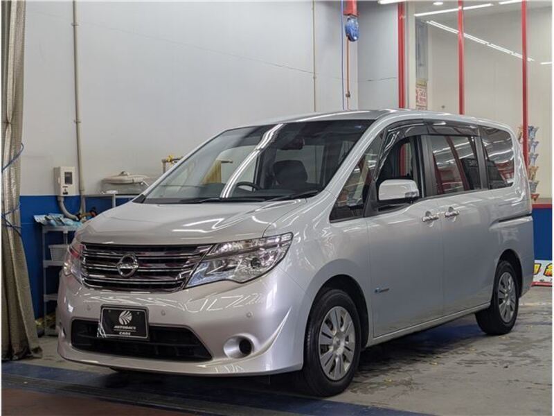 NISSAN SERENA