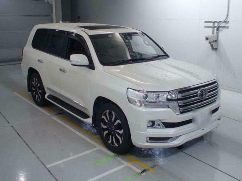 LAND CRUISER