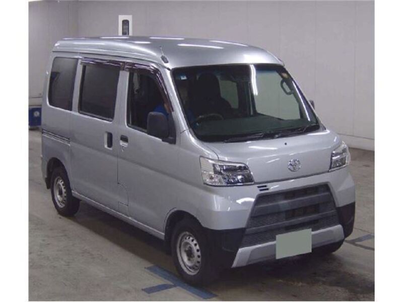 TOYOTA PIXIS VAN