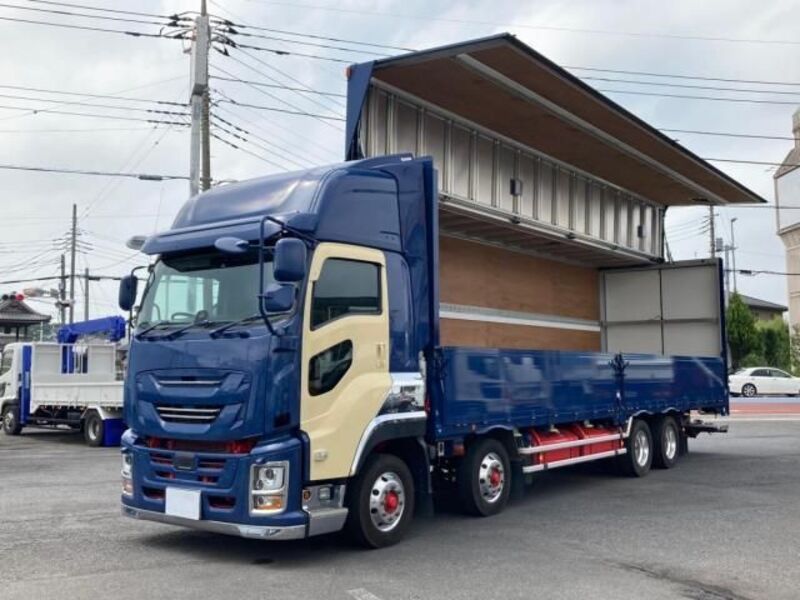 ISUZU GIGA