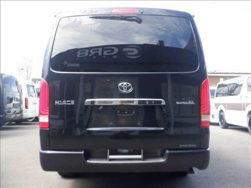 HIACE VAN
