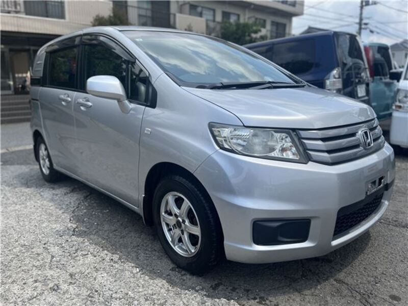 HONDA FREED SPIKE