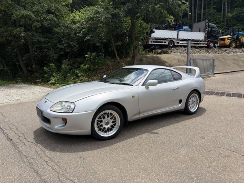 TOYOTA SUPRA