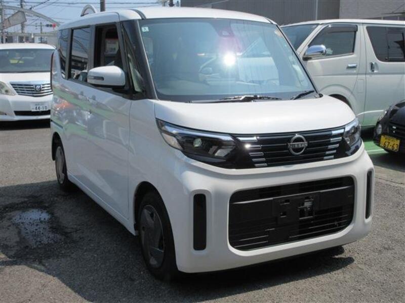 NISSAN ROOX
