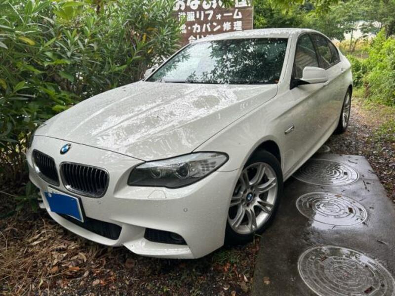 BMW 5 SERIES