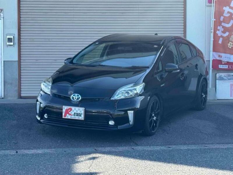 TOYOTA PRIUS