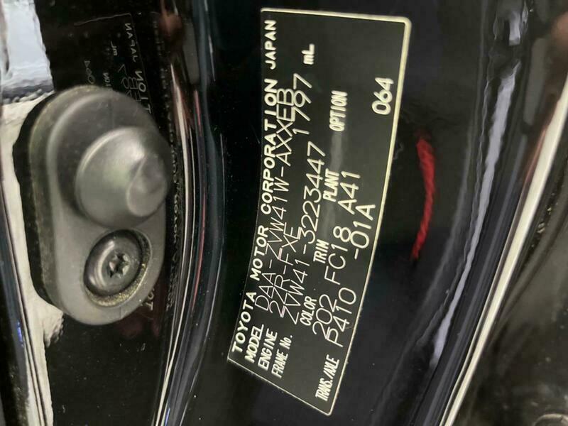 PRIUS ALPHA