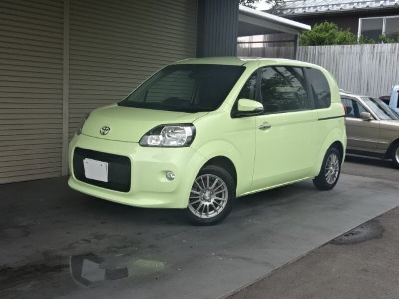 TOYOTA PORTE