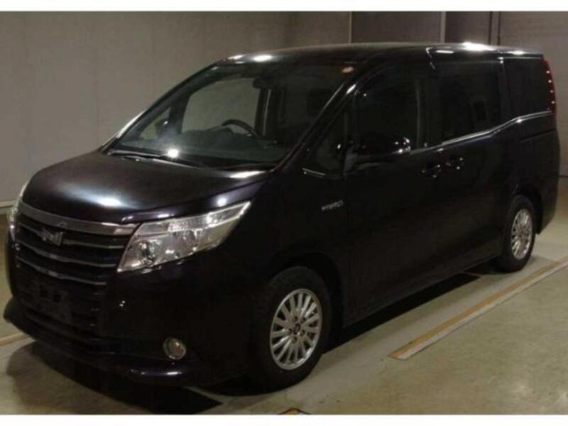 TOYOTA NOAH