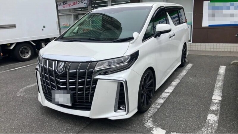 TOYOTA ALPHARD