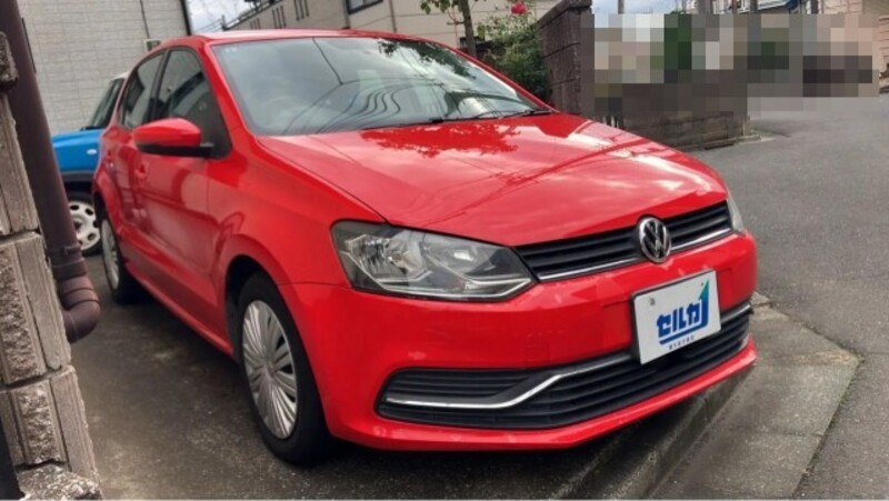 VOLKSWAGEN POLO