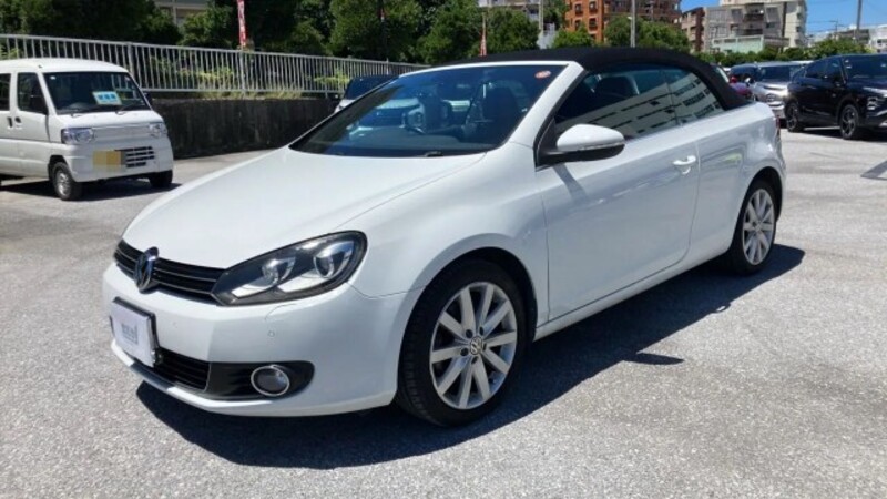 VOLKSWAGEN GOLF CABRIOLET