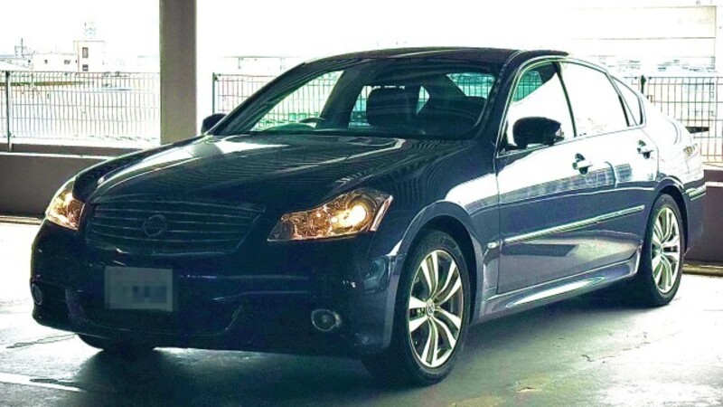 NISSAN FUGA