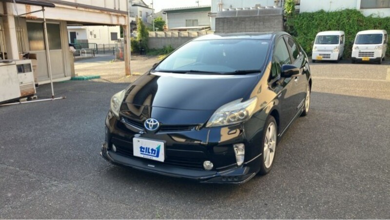 TOYOTA PRIUS