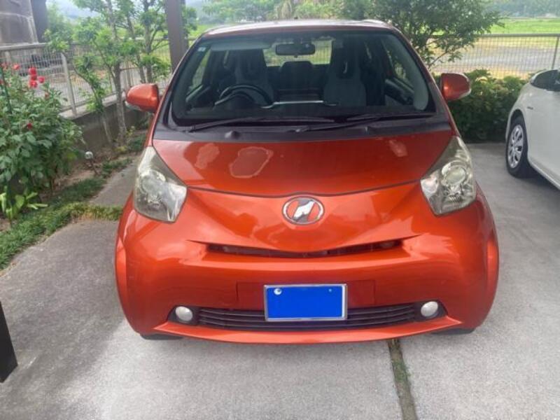 TOYOTA IQ
