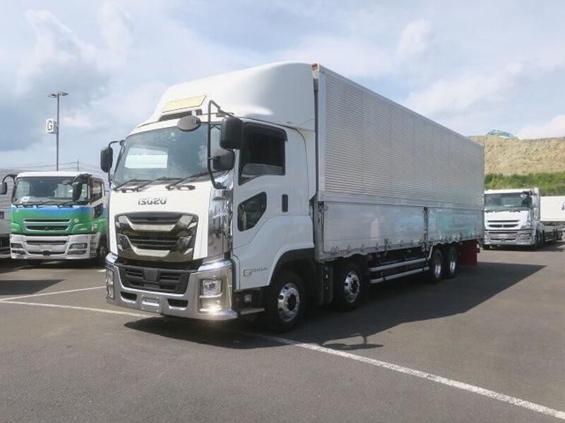 ISUZU GIGA
