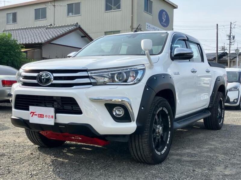 TOYOTA HILUX