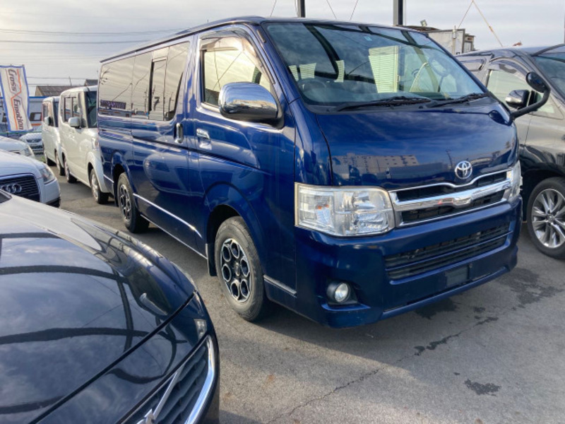 HIACE VAN-3