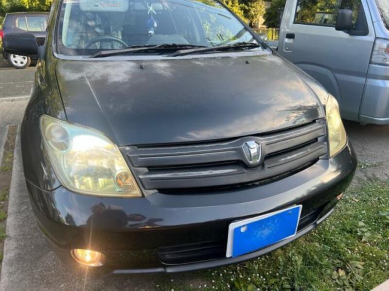 TOYOTA IST