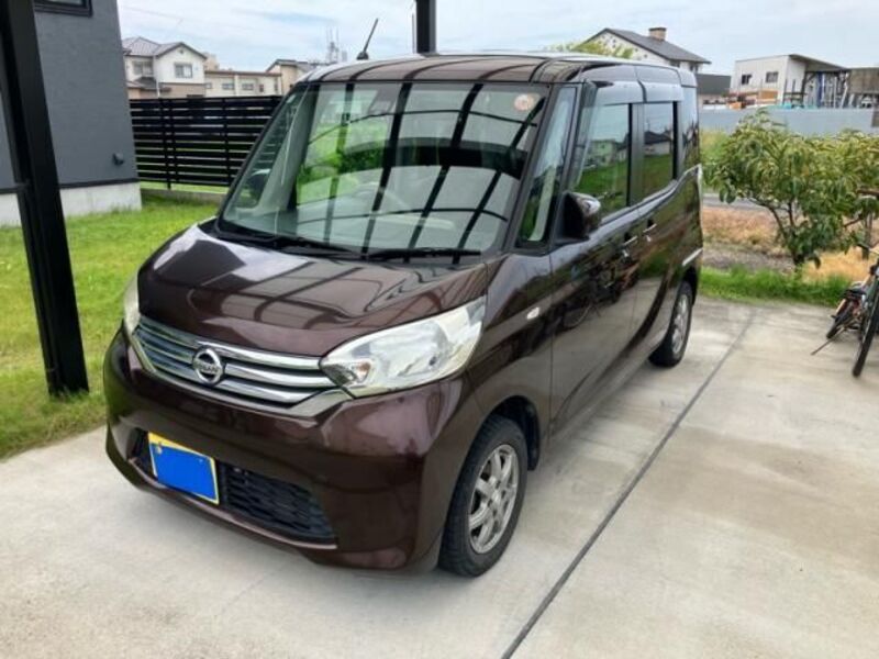 NISSAN DAYZ ROOX