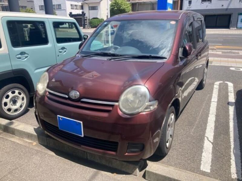 TOYOTA SIENTA