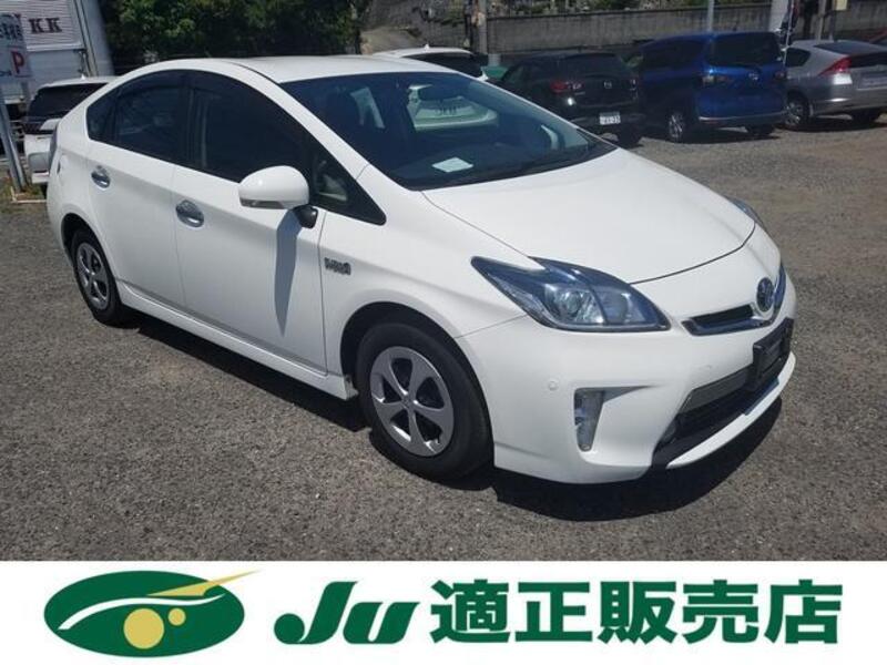 TOYOTA PRIUS PHV