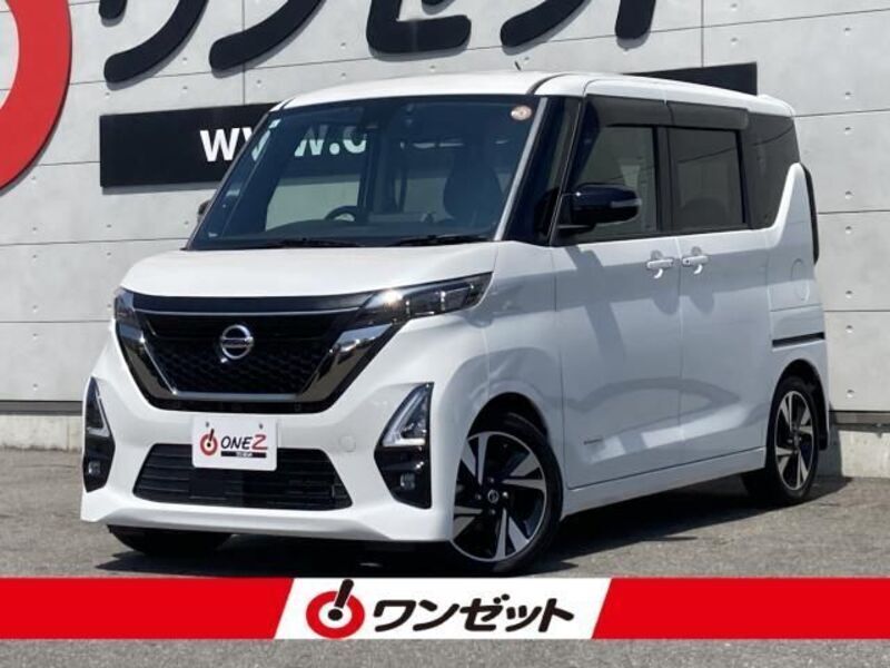 NISSAN ROOX