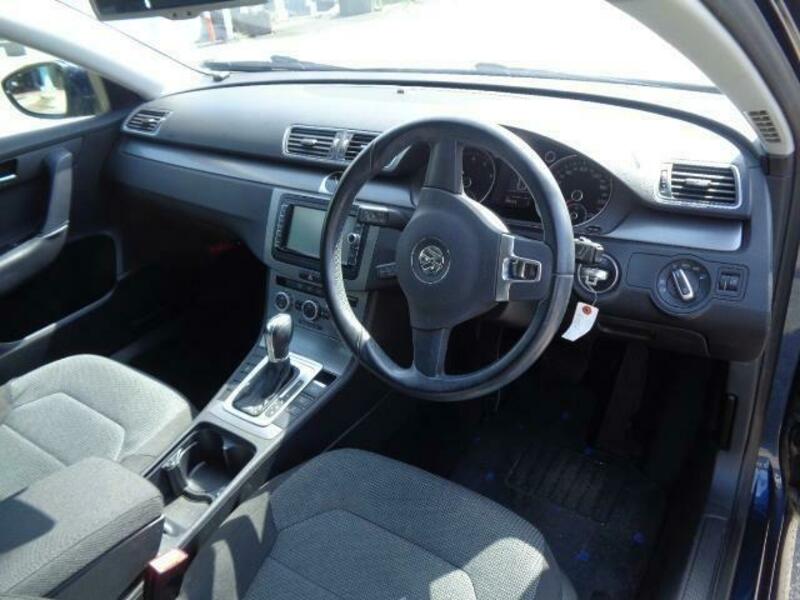 PASSAT VARIANT