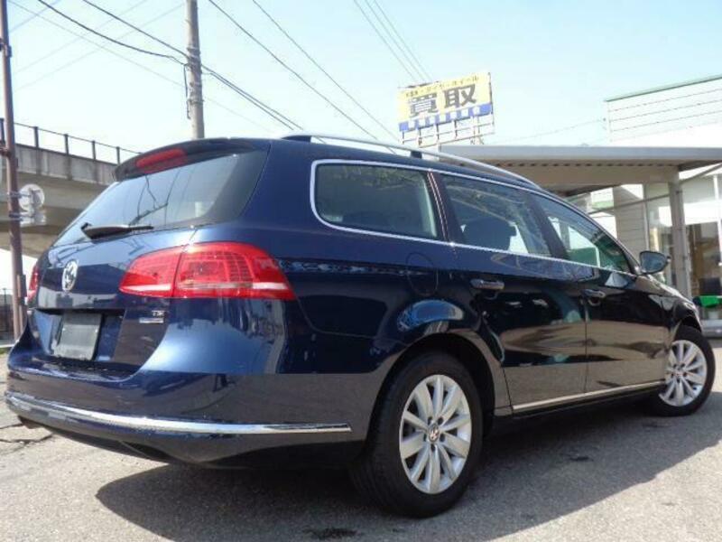 PASSAT VARIANT