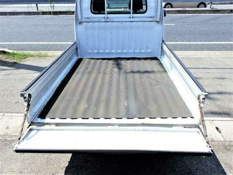 CLIPPER TRUCK