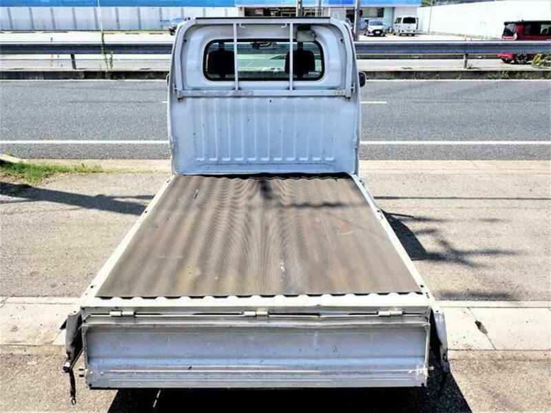CLIPPER TRUCK
