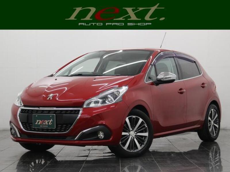 PEUGEOT 208