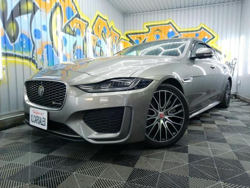 JAGUAR XE
