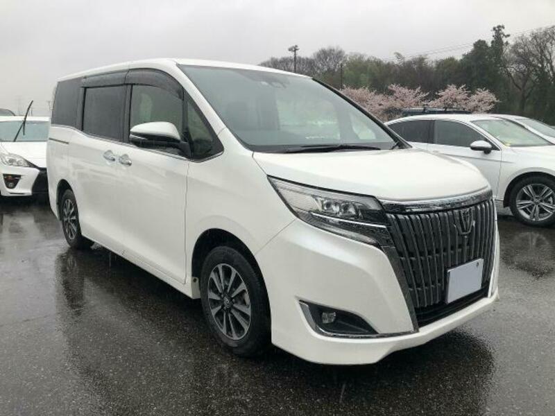 Toyota esquire 2018