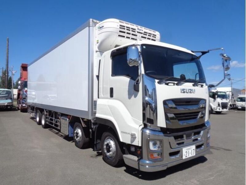 ISUZU GIGA