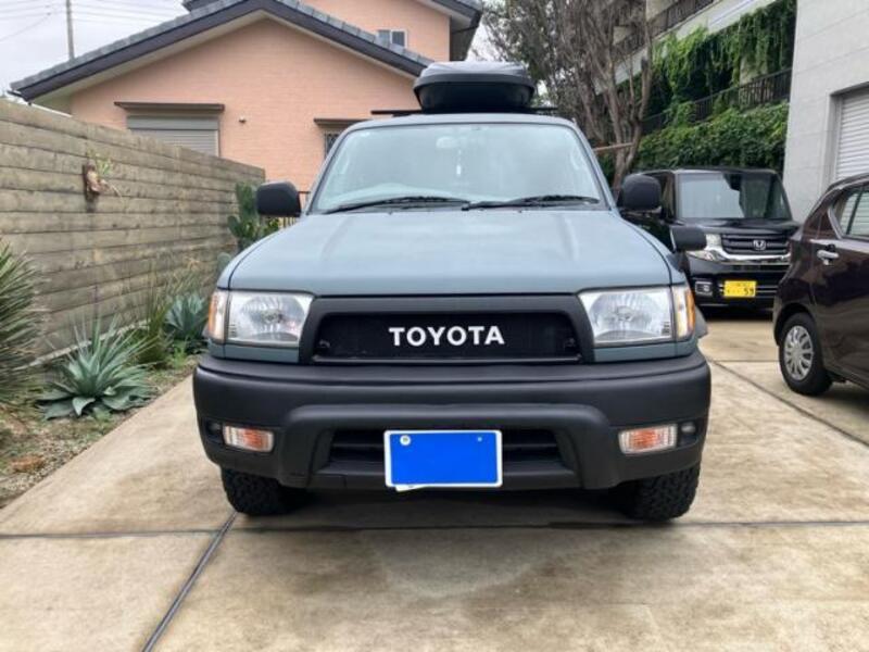 TOYOTA HILUX SURF