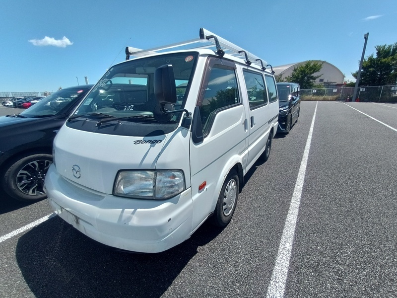 MAZDA BONGO VAN