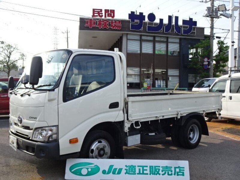 TOYOTA DYNA