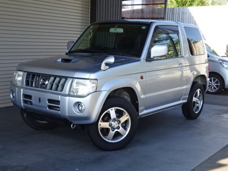 NISSAN KIX