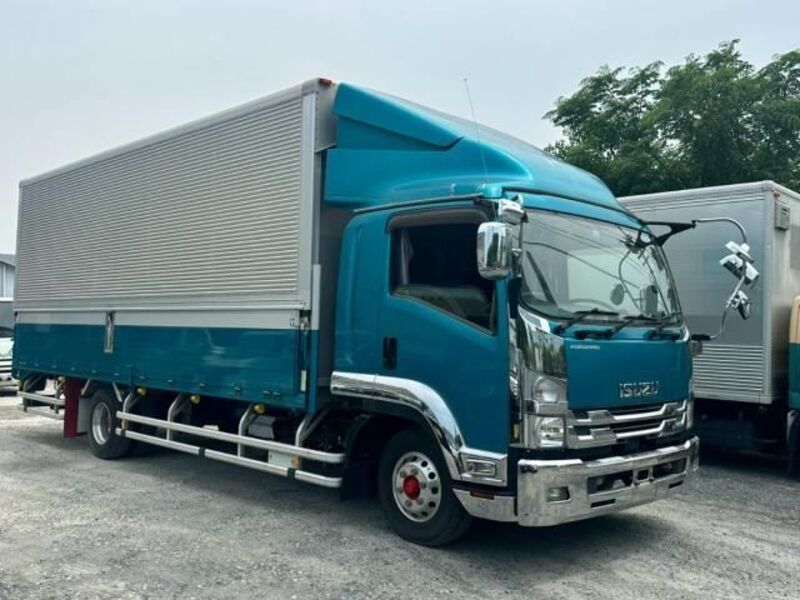 ISUZU FORWARD